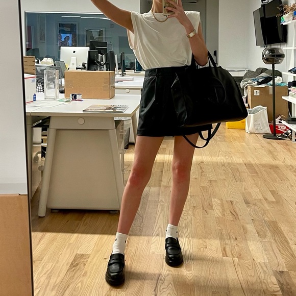 The Frankie Shop Faux Leather Pleated Shorts - Picture 4 of 4